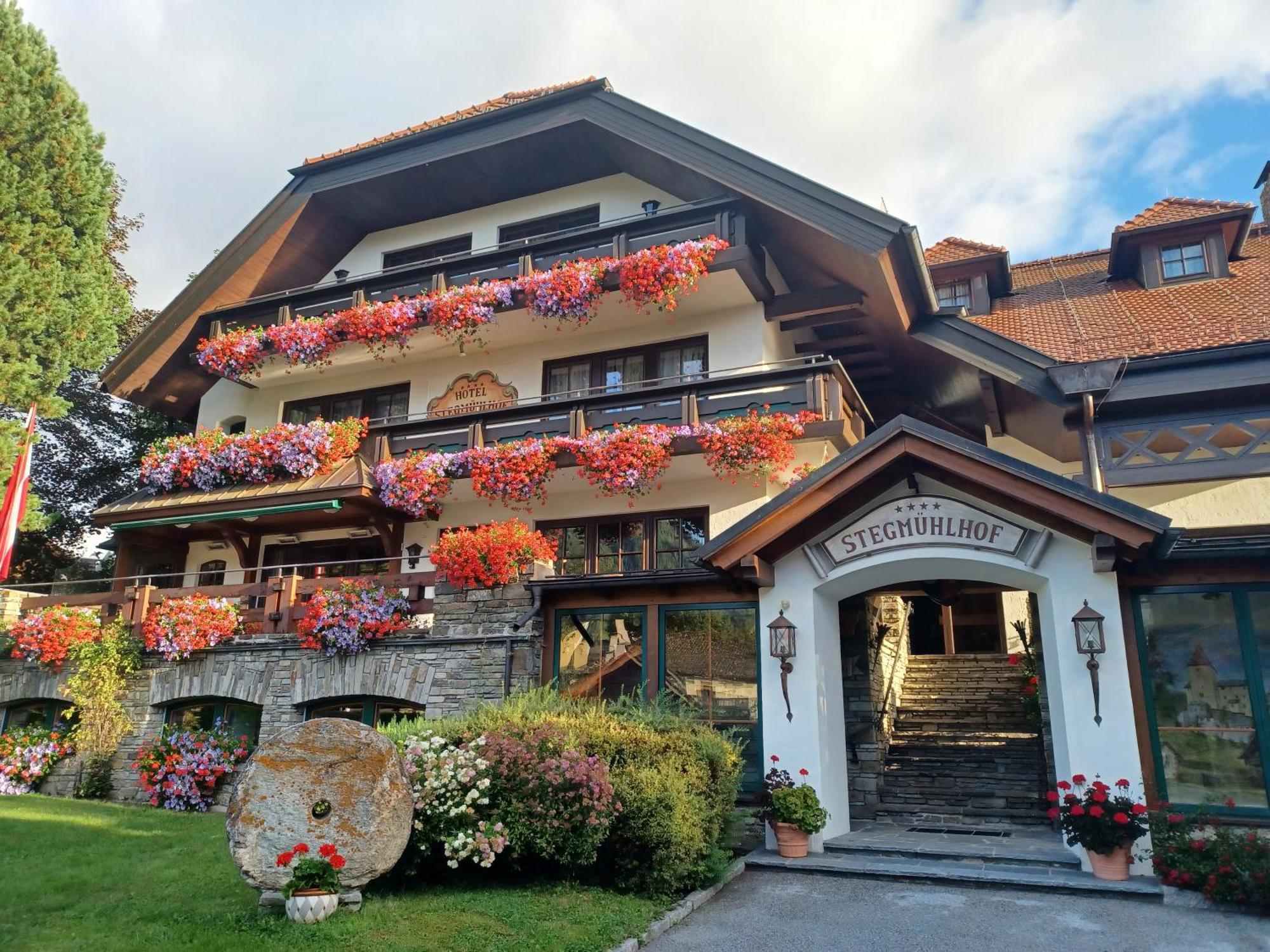 Hotel Stegmuehlhof Mauterndorf  Exterior photo